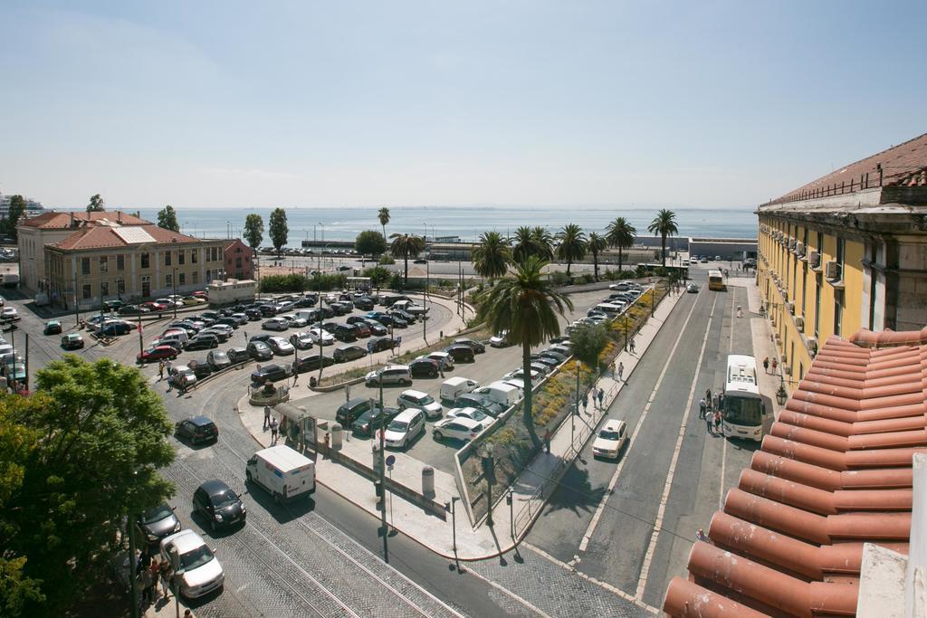 Downtown Seaview Apartment Lisbona Esterno foto